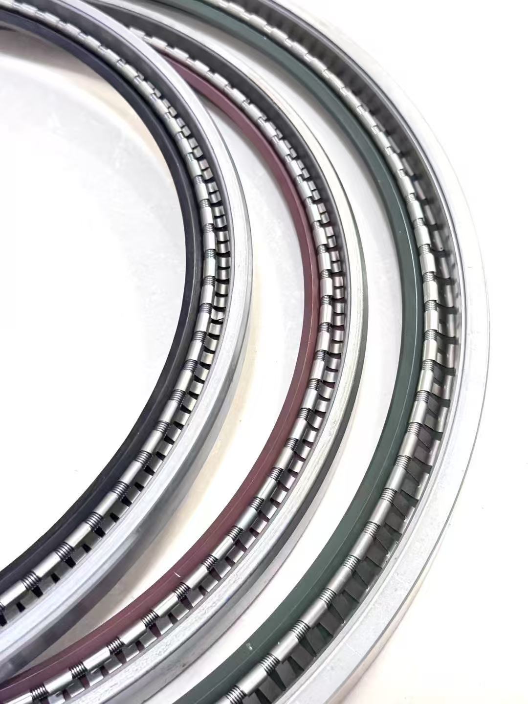 OIL SEALS TYPE L2M Design L2M