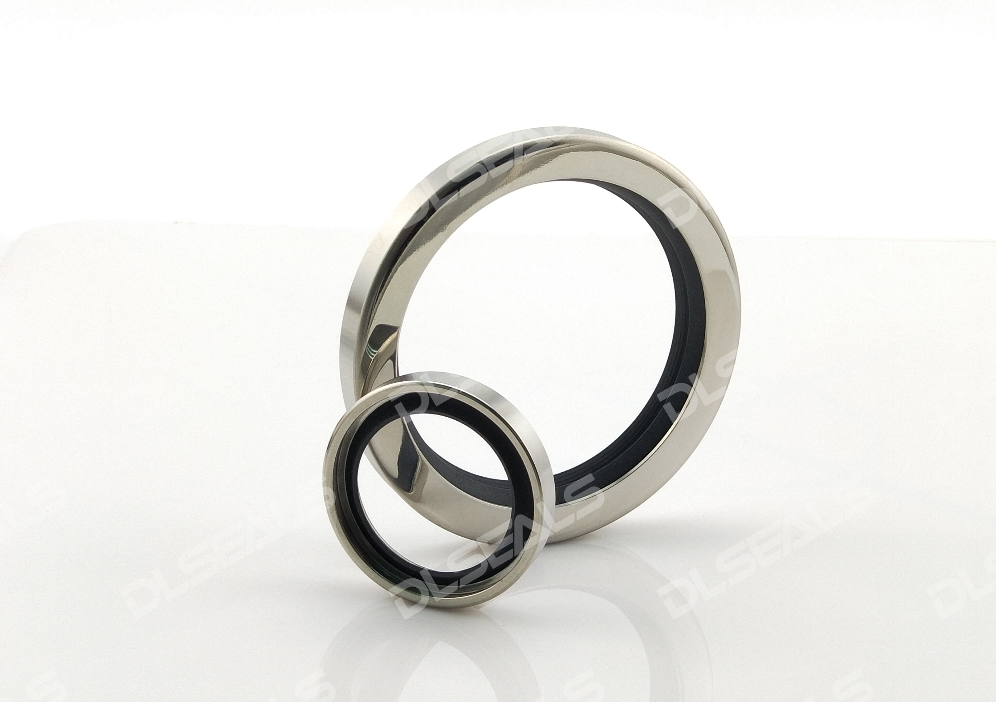 Neoprene oil seal